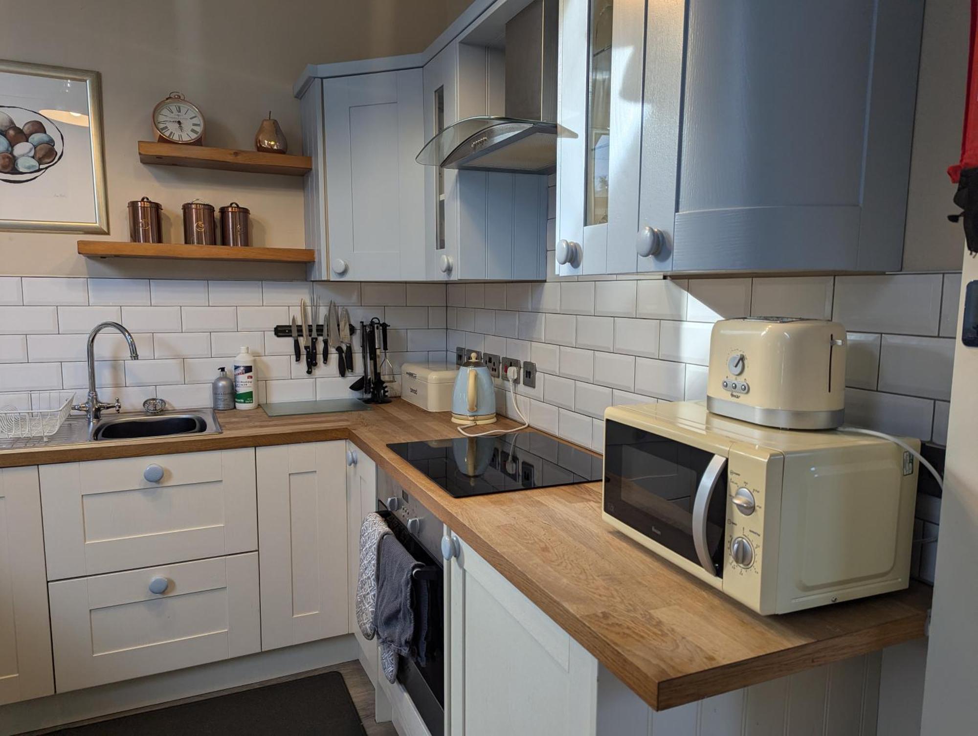 The Coach House Apartment At Cefn Tilla Court, Usk Exterior foto